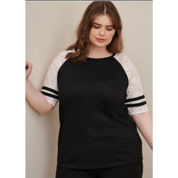 Torrid Classic Fit Heritage Slub Crew Neck Lace Sleeve Raglan Tee size 2 - Picture 1 of 6